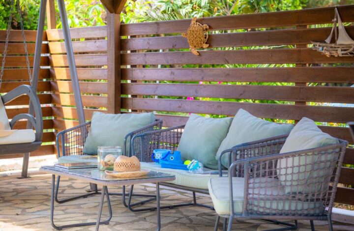 Relaxing area and barbecue